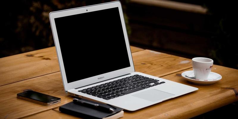 哈基马工作室如何通过3D动画、UI/UX与品牌设计，构建沉浸式赛博朋克环境叙事