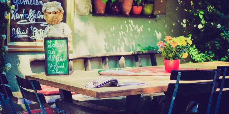 哈基马工作室：用赛博朋克美学与3D动画技术重塑多媒体制作新边界