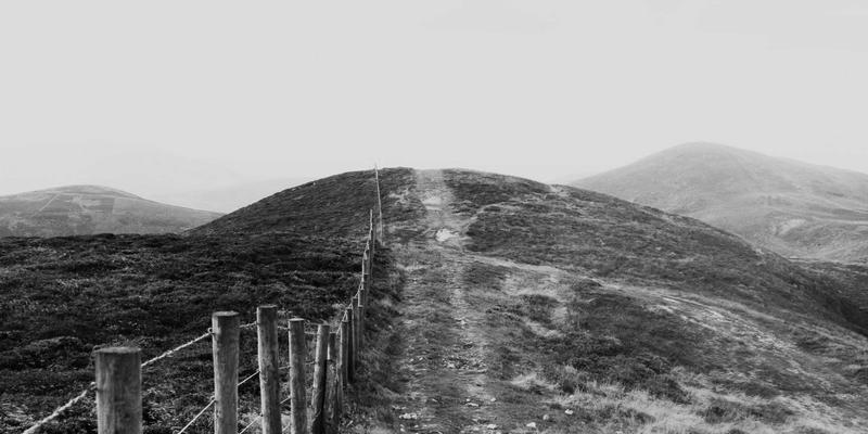 哈基马工作室的灯光与氛围营造哲学：如何通过视觉设计塑造赛博朋克情绪